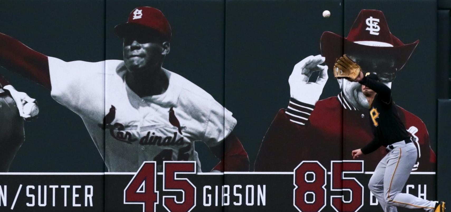 Cardinals duel Pirates